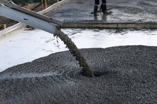 Best Concrete Sidewalk Installation  in Unionville, GA